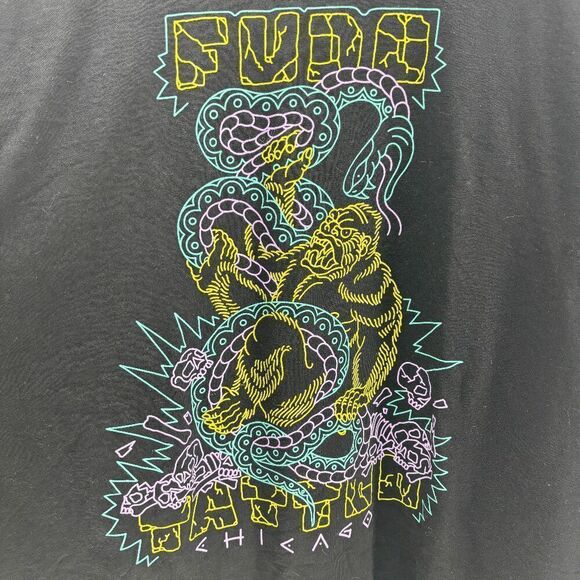 Gildan Fudo Tattoo Chicago Large Graphic Shirt Size 2XL Gorilla Snake Fighting - Picture 1 of 4
